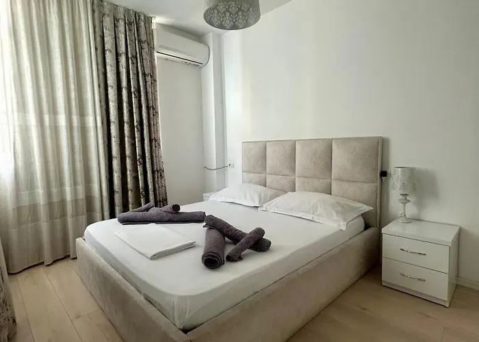 Apartment Lovely And - Easy And Efficient Check-in