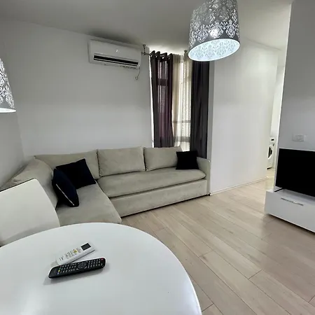 A&x Lovely And - 24h Self Check-in Appartement Tirana